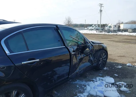 2009 Hyundai Genesis 3.8 z USA, uszkodzony, nr VIN KMHGC46E89U033491